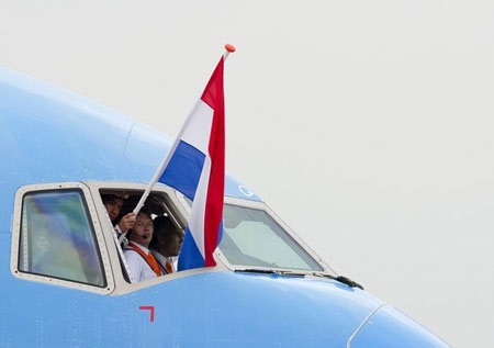 Nỗi buồn của ĐT Hà Lan khi trở về nước - 1 Nỗi buồn của ĐT Hà Lan khi trở về nước - 1