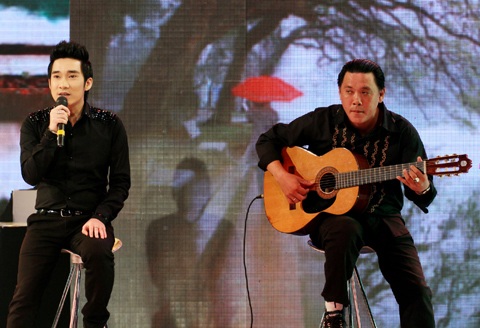 Đêm live show tháng 7 của Album Vàng - 9 Đêm live show tháng 7 của Album Vàng - 9