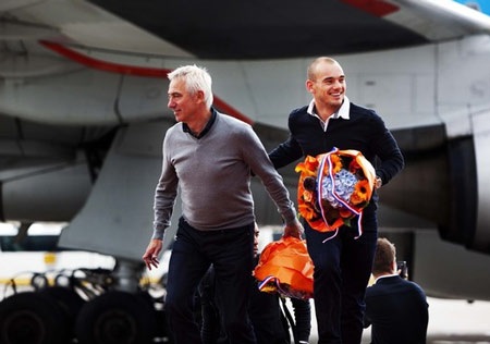 Nỗi buồn của ĐT Hà Lan khi trở về nước - 5 Nỗi buồn của ĐT Hà Lan khi trở về nước - 5