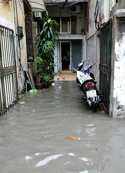 Hà Nội lại... chìm trong biển nước - 7 Hà Nội lại... chìm trong biển nước - 7