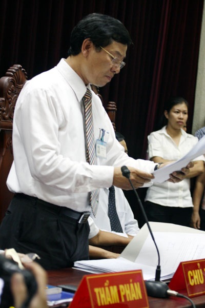 Cận cảnh phiên xử sát thủ vụ “xác không đầu” - 16 Cận cảnh phiên xử sát thủ vụ “xác không đầu” - 16