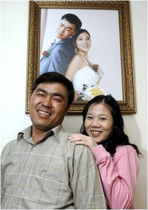 Dòng chảy “vợ ngoại” ở châu Á - cuốn theo những hệ lụy - 2 Dòng chảy “vợ ngoại” ở châu Á - cuốn theo những hệ lụy - 2