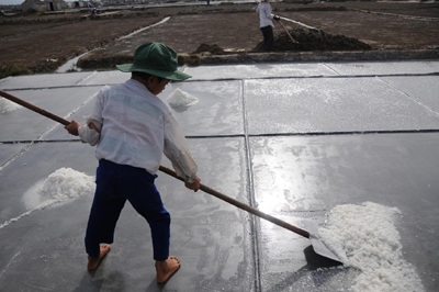 “Chát mặn” đời muối  - 2