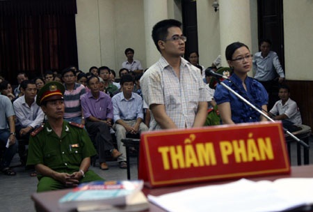 Cận cảnh phiên xử sát thủ vụ “xác không đầu” - 6 Cận cảnh phiên xử sát thủ vụ “xác không đầu” - 6