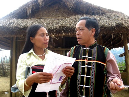 “Tiếng kẻng học bài” ở xã vùng cao Ch’ơm - 2 “Tiếng kẻng học bài” ở xã vùng cao Ch’ơm - 2