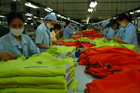 Bộ quy tắc ứng xử bảo vệ người xuất khẩu lao động - 1 Bộ quy tắc ứng xử bảo vệ người xuất khẩu lao động - 1