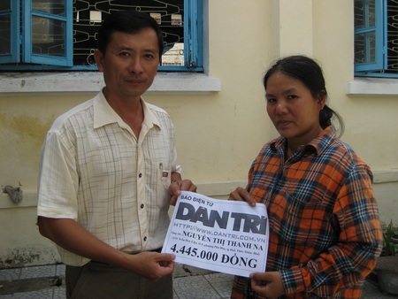 Quà nhân ái tiếp tục đến với chị Nguyễn Thị Thanh Na - 1