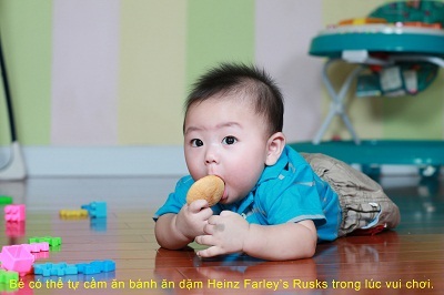 Mẹ cần chuẩn bị những gì khi bé bước vào độ tuổi ăn dặm? - 1 Mẹ cần chuẩn bị những gì khi bé bước vào độ tuổi ăn dặm? - 1