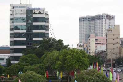 Giá văn phòng cho thuê tiếp tục giảm - 1