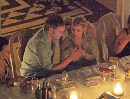 Jessica Simpson và bồ mới quấn quít không rời - 10