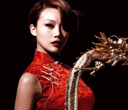 Dung Tổ Nhi: Ca sĩ giàu nhất Hồng Kông năm 2010 - 1 Dung Tổ Nhi: Ca sĩ giàu nhất Hồng Kông năm 2010 - 1