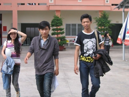 “Nhẹ nhõm” với 3 môn Hóa, Địa, Ngoại ngữ - 2 “Nhẹ nhõm” với 3 môn Hóa, Địa, Ngoại ngữ - 2