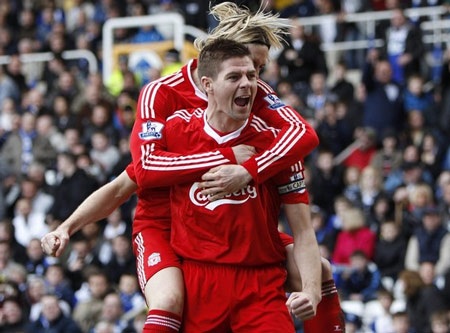 HLV Liverpool quyết giữ chân Torres và Gerrard - 1 HLV Liverpool quyết giữ chân Torres và Gerrard - 1
