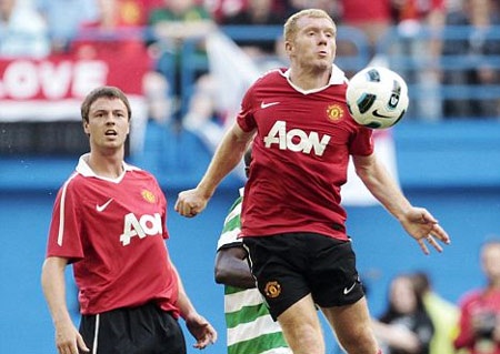 Berbatov tỏa sáng, MU đánh bại Celtic - 2