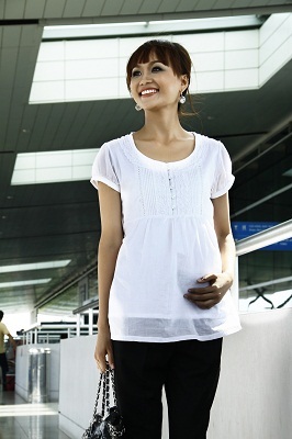 BST Hoa Cúc Trắng của đầm bầu Anna Nina - 4 BST Hoa Cúc Trắng của đầm bầu Anna Nina - 4