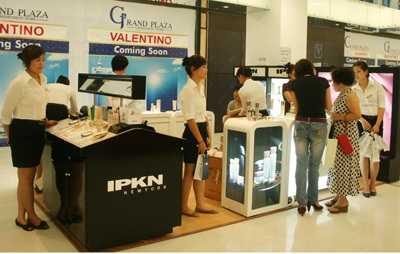 Khai trương trung tâm thương mại Grand Plaza ở Hà Nội - 1 Khai trương trung tâm thương mại Grand Plaza ở Hà Nội - 1