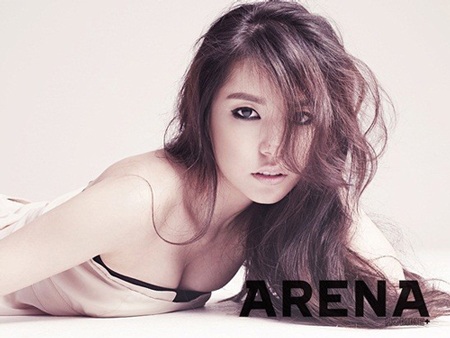 Min Hyo Rin khoe đường cong “bốc lửa” - 5