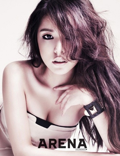 Min Hyo Rin khoe đường cong “bốc lửa” - 6