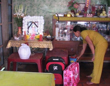 Nghẹn ngào ngày trở về của cô dâu Việt xấu số  - 2