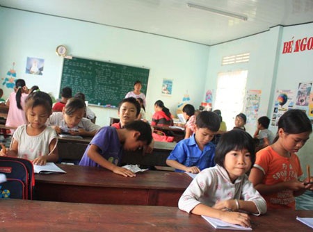 Lớp học đặc biệt nơi “cửa thiền” - 1 Lớp học đặc biệt nơi “cửa thiền” - 1