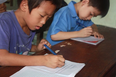 Lớp học đặc biệt nơi “cửa thiền” - 2 Lớp học đặc biệt nơi “cửa thiền” - 2