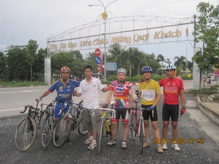 Kỳ tích đạp xe xuyên Việt của Hiển  - 7