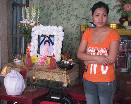 Nghẹn ngào ngày trở về của cô dâu Việt xấu số  - 1