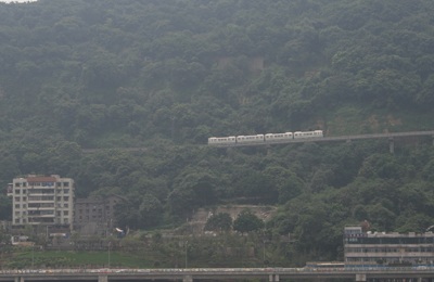 Đi tàu điện 1 ray ở Trùng Khánh - 8