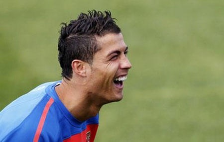 Mourinho hết mực chiều chuộng Ronaldo - 2