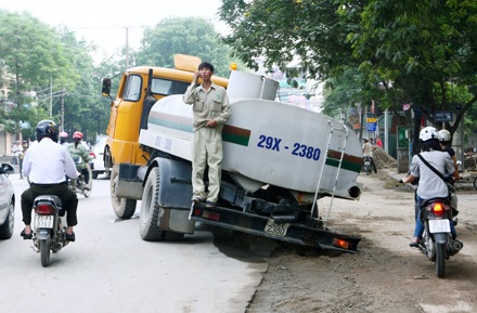 Hà Nội ngổn ngang và bụi bặm - 8