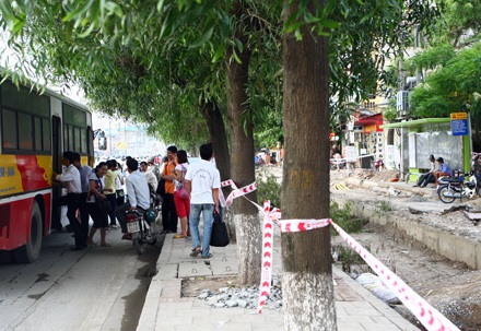 Hà Nội ngổn ngang và bụi bặm - 18