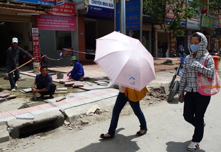 Hà Nội ngổn ngang và bụi bặm - 10