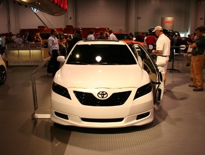 Toyota công bố giá xe phiên bản 2011 - 1 Toyota công bố giá xe phiên bản 2011 - 1