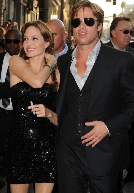 Angelina Jolie dự công chiếu phim cùng Brad Pitt - 11 Angelina Jolie dự công chiếu phim cùng Brad Pitt - 11
