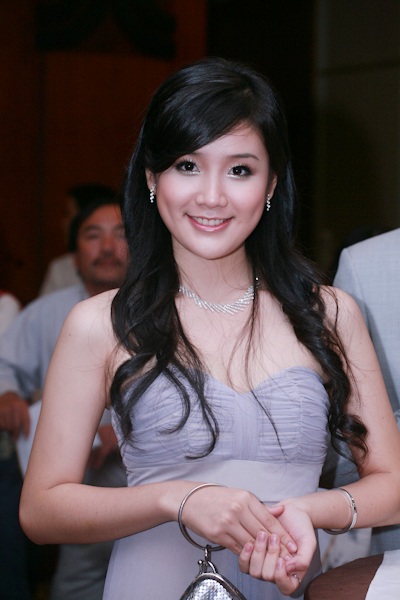 Thùy Dung nổi bật với vương miện Hoa hậu - 13 Thùy Dung nổi bật với vương miện Hoa hậu - 13