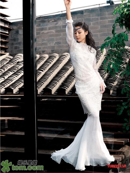 Cô nàng đa phong cách Trương Tịnh Sơ - 3 Cô nàng đa phong cách Trương Tịnh Sơ - 3