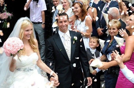 “Chân dài” Vaidisova lên xe hoa - 2