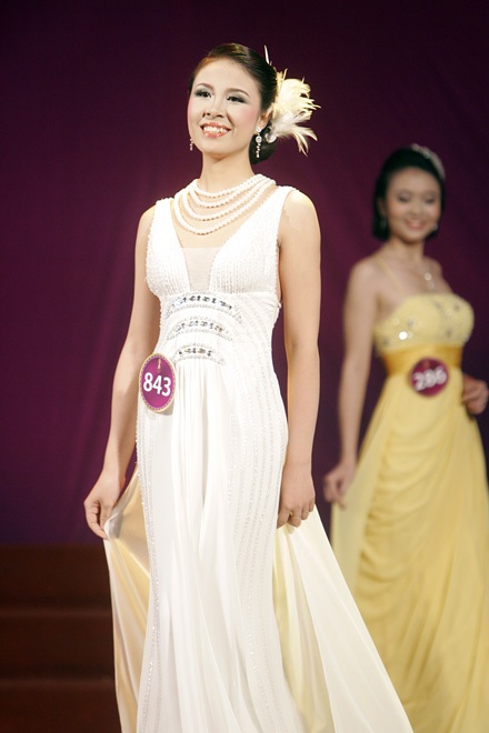 Cận cảnh 11 người đẹp của HHTGNV khu vực phía Bắc - 8