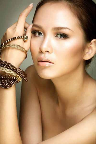 Diễm Hương đi thi hoa hậu vì muốn chứng tỏ… “mình đã lớn” - 1 Diễm Hương đi thi hoa hậu vì muốn chứng tỏ… “mình đã lớn” - 1