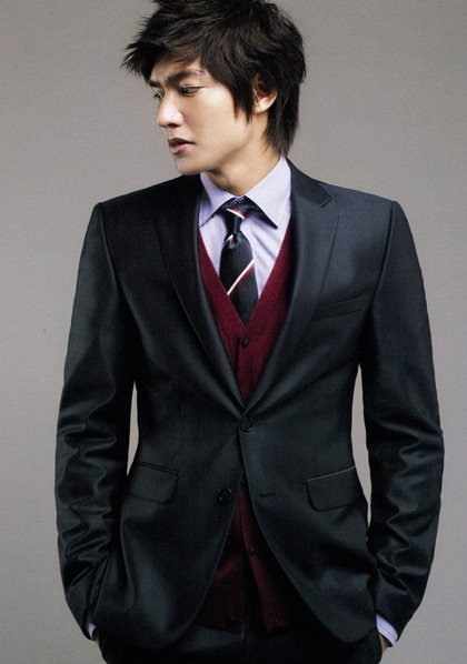 “Hotboy” Lee Min Ho làm quý ông lịch lãm - 12