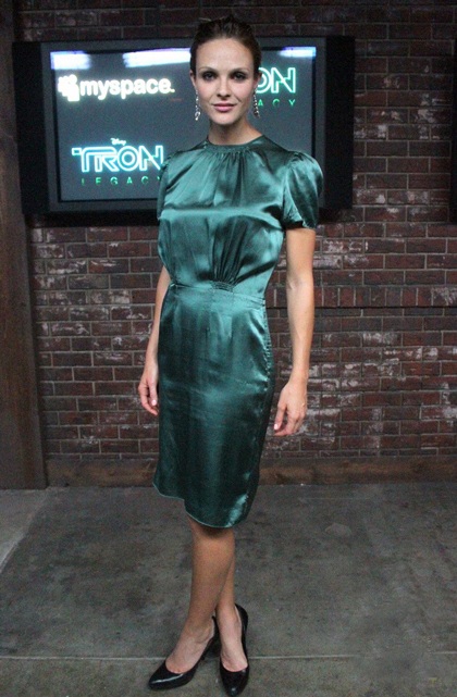 Sao nữ khoe sắc tại hội chợ San Diego Comic-Con  - 3