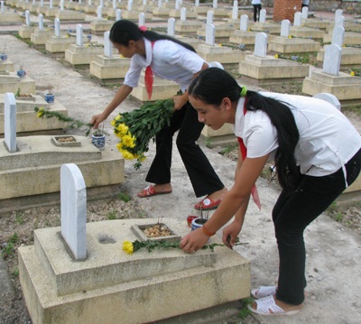 Lung linh ánh nến tri ân những linh hồn không tuổi - 13