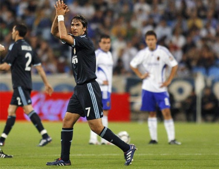 Những dấu ấn đáng nhớ của Raul cùng Real Madrid (P2) - 15 Những dấu ấn đáng nhớ của Raul cùng Real Madrid (P2) - 15