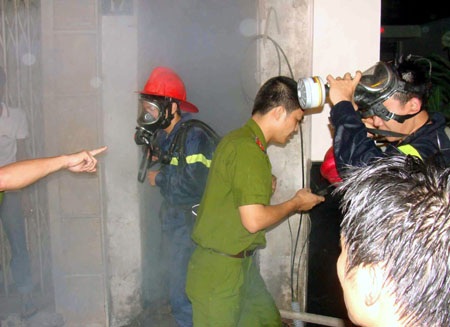 Khói mù mịt trên phố Tây Sơn - 5