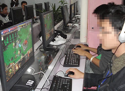 Nghiện game online: già, trẻ cùng nhập viện - 2
