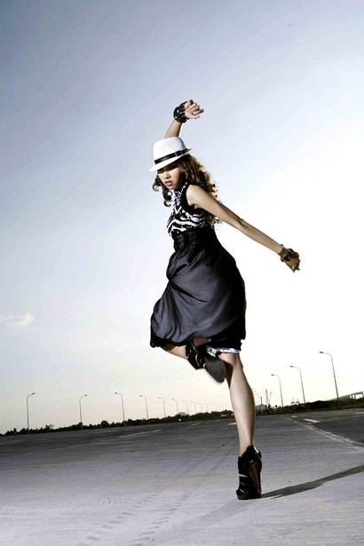 Vẻ đẹp đầy cuốn hút của siêu mẫu Minh Triệu - 6