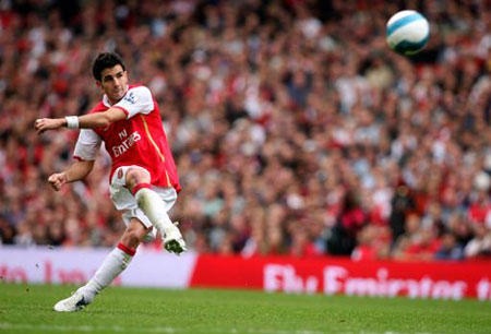 Vô địch La Liga, Barcelona vẫn lỗ hơn 77 triệu euro - 1