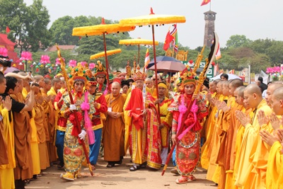 Hình ảnh lễ rước long vị 8 vị vua triều Lý về Thăng Long - 9