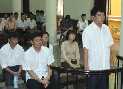 Dũng “tổng” kể công khoản lợi phát sinh từ xe cho mượn - 1 Dũng “tổng” kể công khoản lợi phát sinh từ xe cho mượn - 1