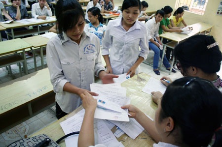 ĐH Hà Nội công bố điểm thi và dự kiến điểm chuẩn - 1